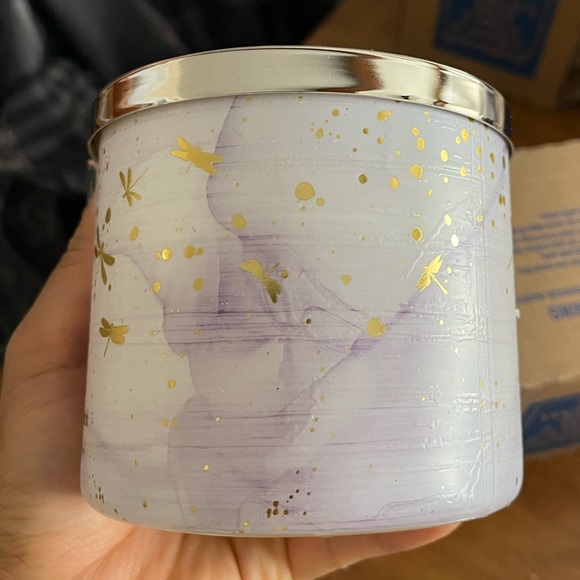 NWT Bath & Body Works 3-Wick Candle BLACK CHERRY SELTZER - Picture 4 of 5